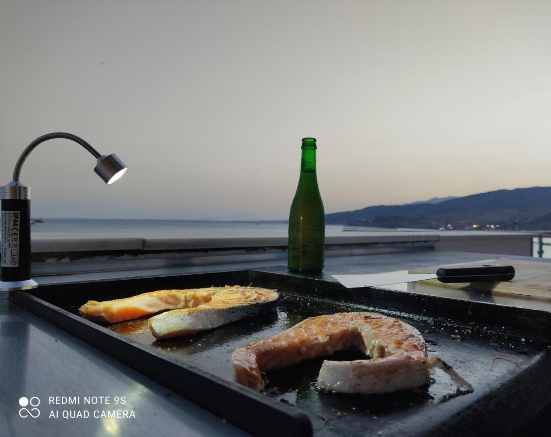 Tu Barco Apartment Алмерия Екстериор снимка
