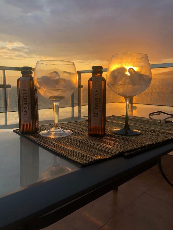 Tu Barco Apartment Алмерия Екстериор снимка